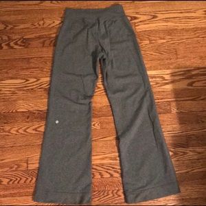 Lululemon yoga flare pants size 6